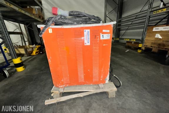 Transformator/ trafo 400/230 V – 24 kVA med kabler