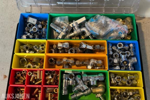 Würth koffert med VVS deler. FPL -  Mange forskjellige dimensjoner  