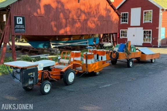 1964 Jacobsen Chief hagetraktor med Atlas Copco luftkompressor og tilhengere