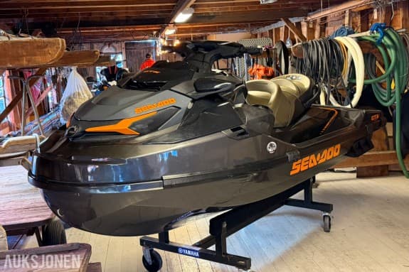 2021 SeaDoo GTX 230