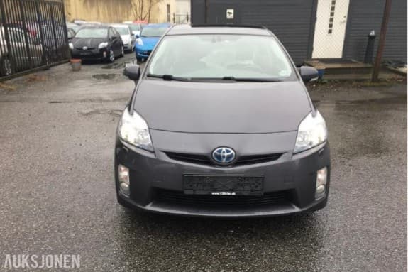 2010 Toyota Prius 1.8 99hk  AUTOMAT CRUISEKONTROLL KEYLESS SOLTAK S+V DEKK   171000km