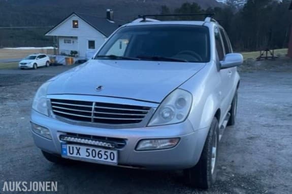 2004 Ssangyong Rexton 2.7 Diesel 4WD, Automat, Hengerfeste, Reparasjonsobjekt