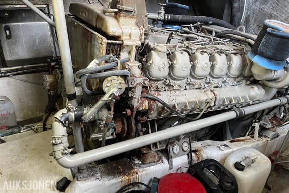 Mercedes/MTU 12V 183 med TwinDisk gir - båtmotor - ingen minstepris