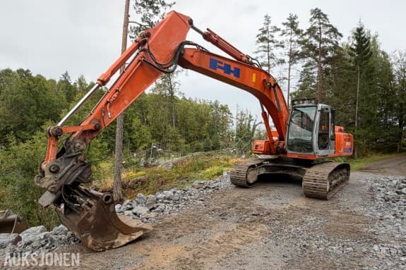 1998 Fiat-Hitachi EX215 LC beltegraver - 21 425 kg driftsvekt - 14 783 timer - hydraulisk hurtigfeste KM09 - Kaldnes planeringsskuff 900 liter