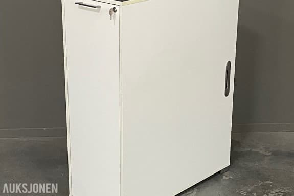 10 stk towerskap - 5 stk venstre og 5 stk høyre 113 cm høyde
