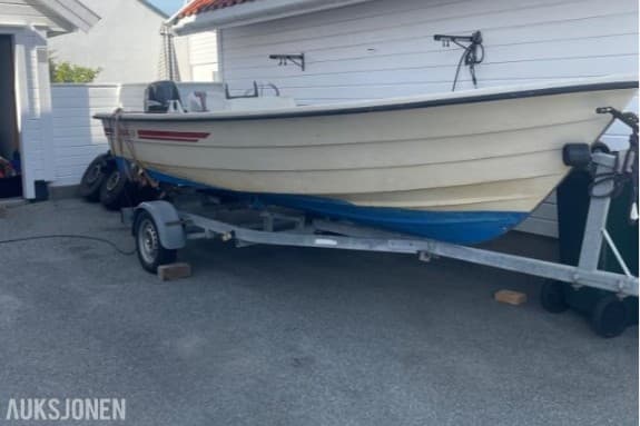 2003 Rana 530 med motor