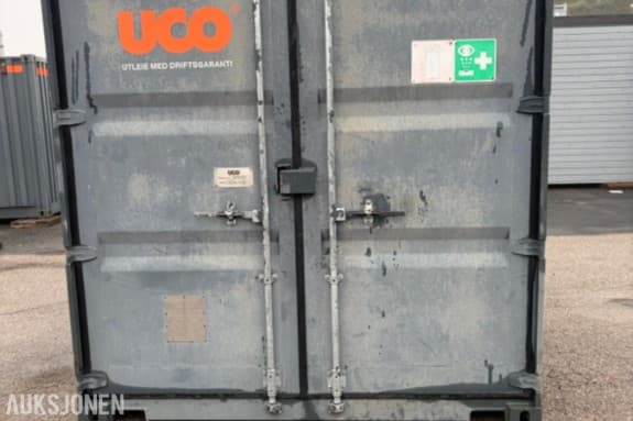 2015 10 fots lagercontainer med el-anlegg og stålreol