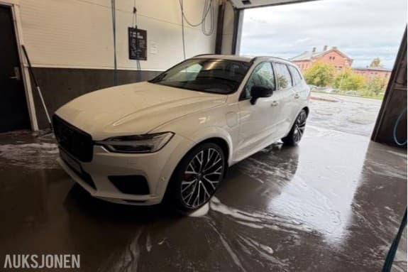 2019 Volvo XC60 2.0  T8 Twin Engine 407hk  AWD R-DESIGN Bowers & Wilkins PANORAMATAK LEVERES EU OK   KUN 90000km