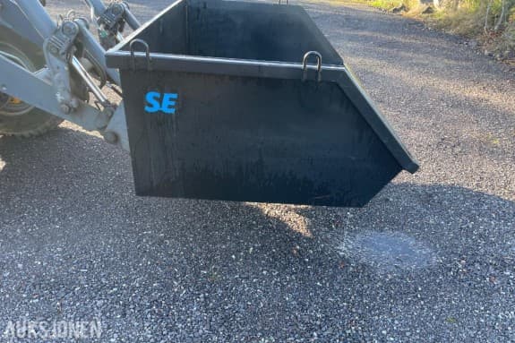 2024 SE 2000 liter container med sms/ trima feste