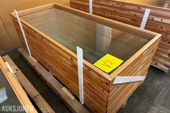 7 stk vinduer for innvendig bruk 827x2030 mm