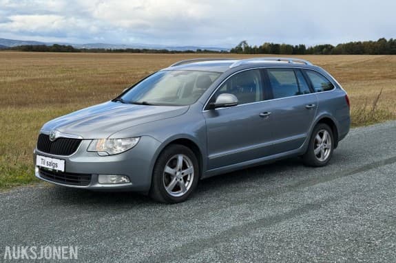 2010 Skoda Superb 2.0 140hk automat skinninteriør s+v dekk eu ok 08.2027 