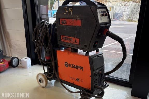 Kemppi Fastmig 420 M/ FastMig MSF 57 trådmater og tralle