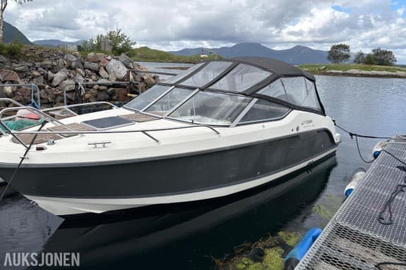 2011 Uttern D62 Exclusive Daycruiser m/Mercury 150 Verado 4-takt