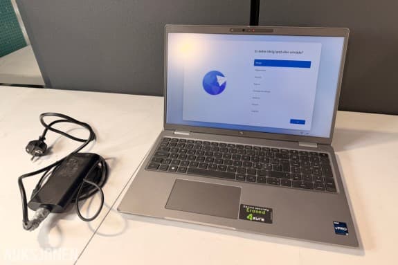 2022 Dell Precision 3570 - Core i7-1255U, 16 GB RAM, 512 GB NVMe