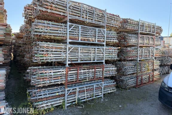 Stillaspakke på ca. 300 m2 // 39,65x7,5 