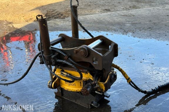 Engcon EC15 tiltrotator – S60