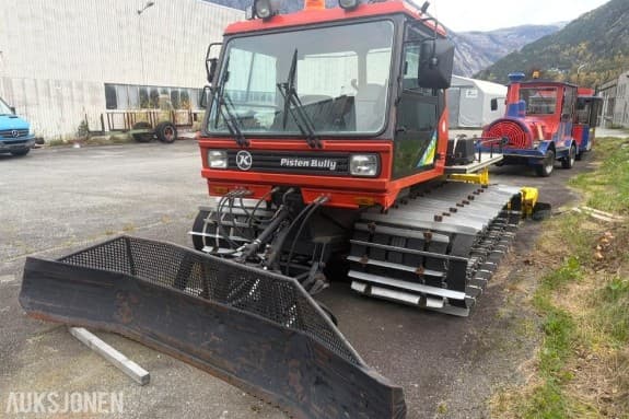 1992 PistenBully Kässbohrer PB 25/150 D tråkkemaskin – 2 sporsettere og 5 792 timer