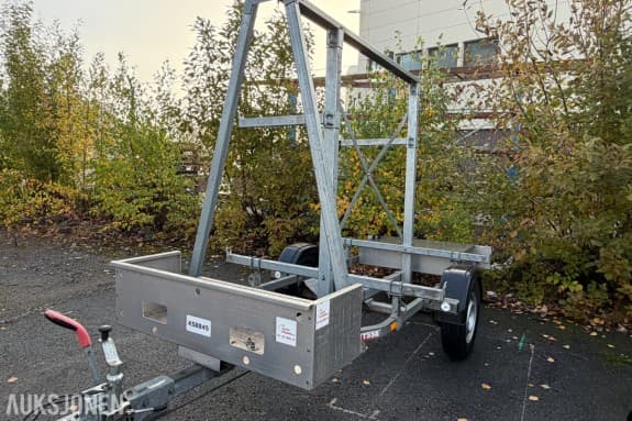 Tysse stillashenger – førstegangsregistrert 2021 – 1300 kg – KS 8845