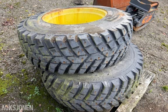 Nokian TRI 2 traktorhjul 400/80R28 foran, 480/80R38 bak, pigger