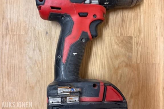 milwaukee Milwaukee M18 børsteløs bor- og skrumaskin med 5,0 Ah batteri