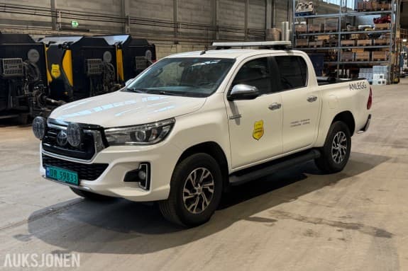 2019 TOYOTA HILUX 2,4 150HK AUTOMAT 4WD CRUISE HENGERFESTE DIFF.SPERRE