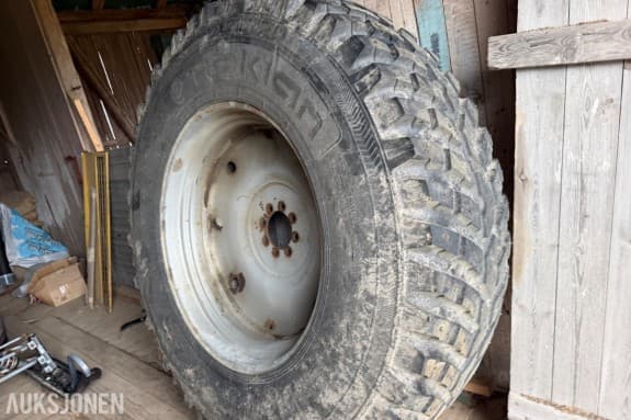 Anleggsdekk m/pigg til traktor 540/80-R38 og 440/80-R28