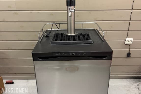 Kegland kjøleskap m/tappetårn Series 4 Kegerator