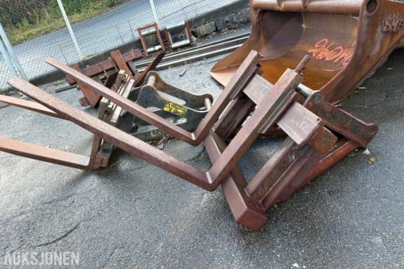 Manuelt Gaffelbord med S60-feste, 117 cm gafler