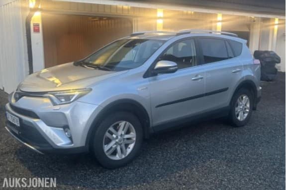 2016 Toyota RAV4 Hybrid   2.5 155hk 4WD ryggekamera hengerfeste skinnseter s+v dekk 