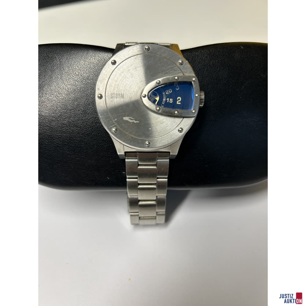 Men's watch