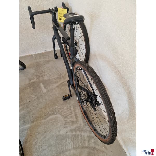 Road bike