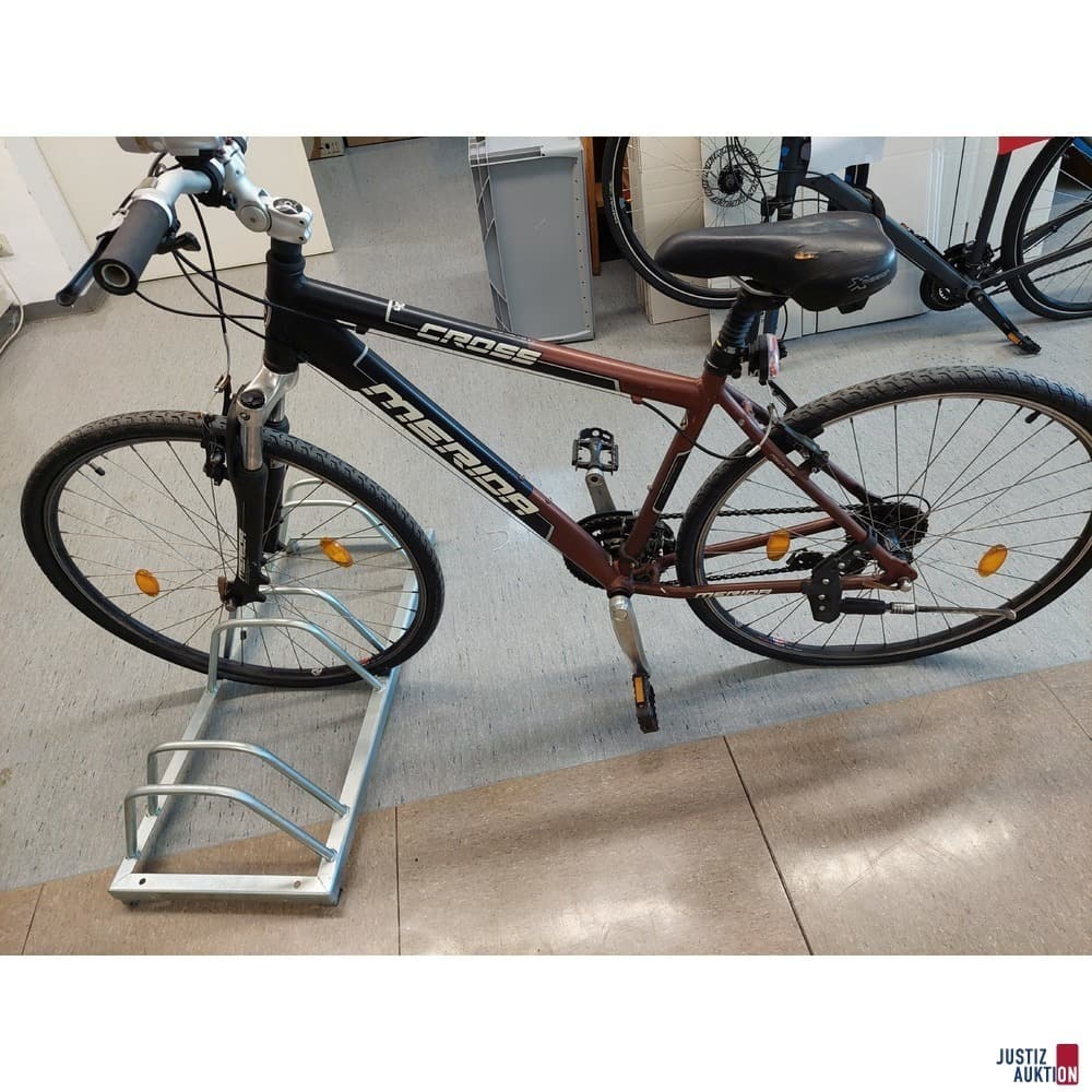 Bicycle of the brand Merida Cross