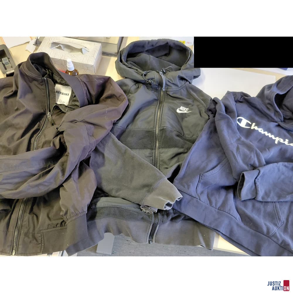 1 zip jacket Nike size S among others
