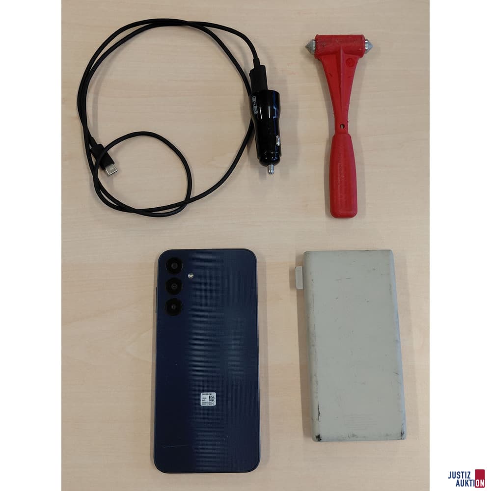 Lot: Emergency Hammer, Sitecom Powerbank, Samsung A25