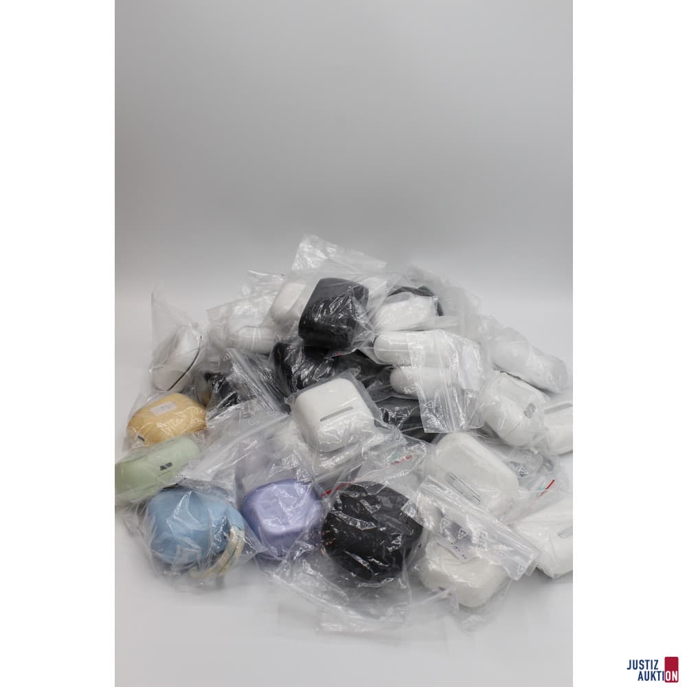 Mixed lot of In-ear headphones