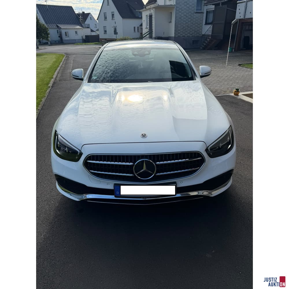MERCEDES-BENZ E 220d, built in 2023, Garatie until 2028
