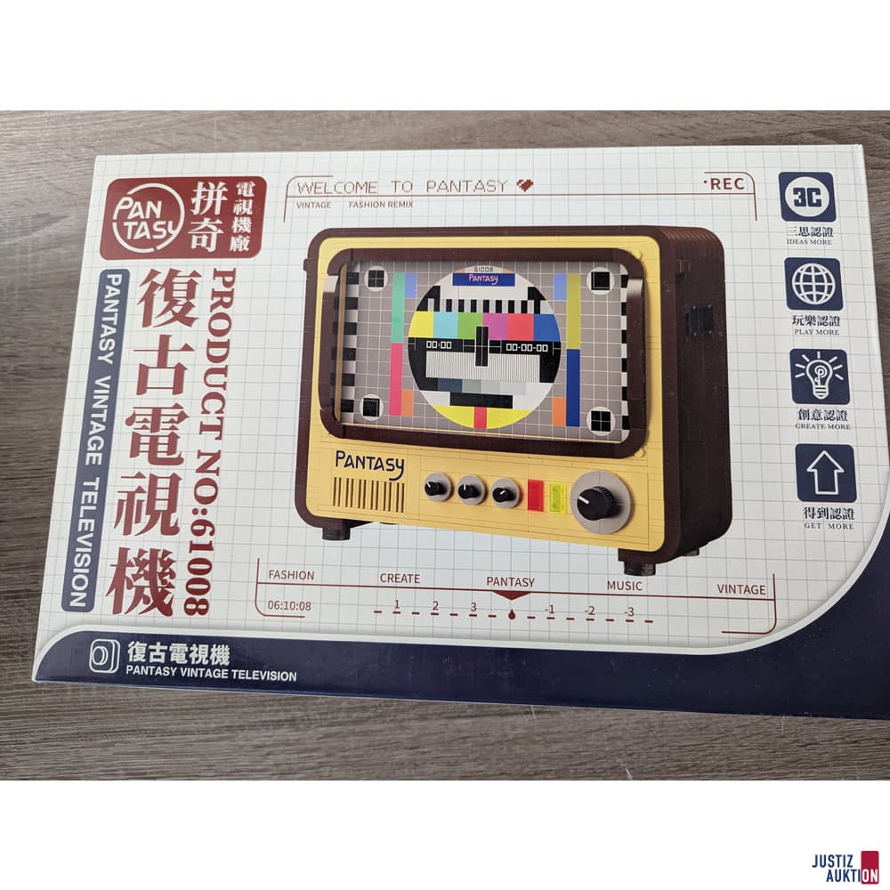 Pantasy Retro Television model kit