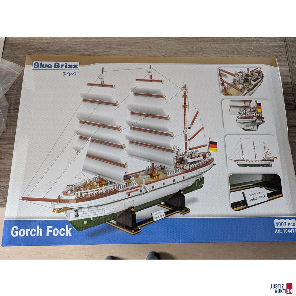 Gorch Fock Model Kit