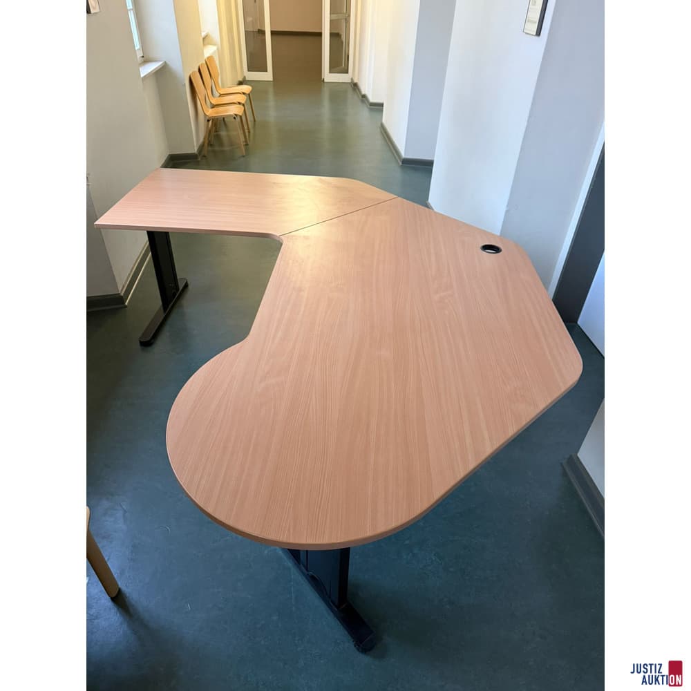 Central Unit with Left Extension Table