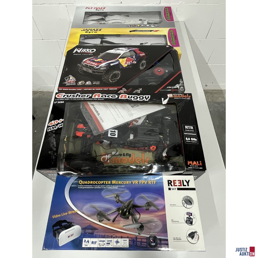V77/26 RC vehicles, including FlyFast Gyro helicopters, etc