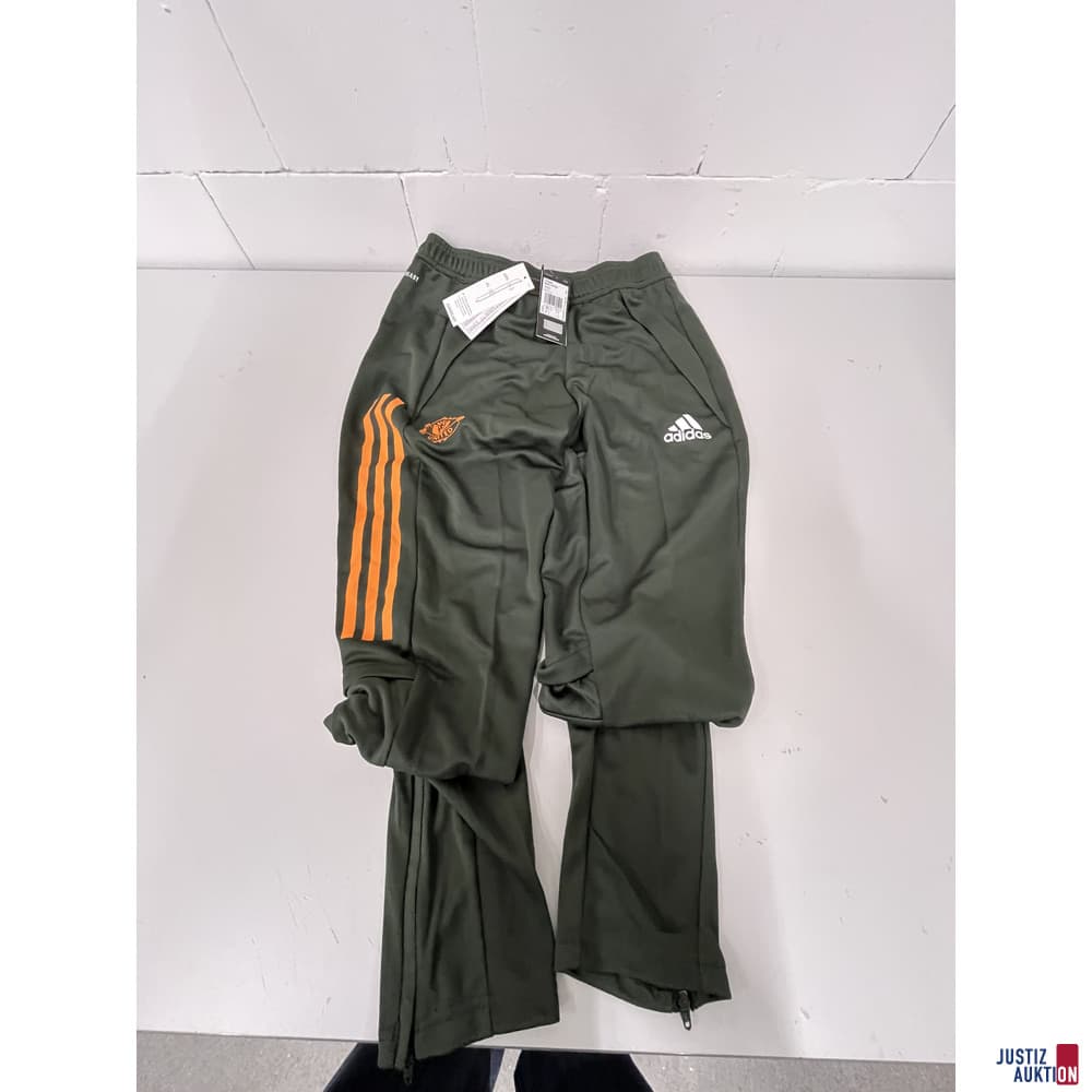 Manchester United Training Pants Size S
