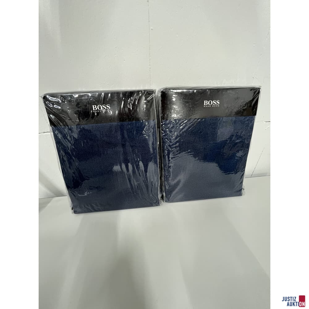 V101/26 - 2x HUGO BOSS tensioning bed cloth