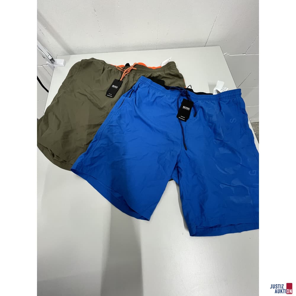 V87/26 - 2x XL HUGO BOSS Quick-Dry Beachwear