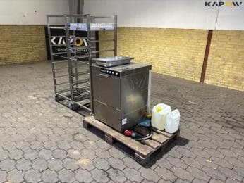 Basic industrial dishwasher with stand