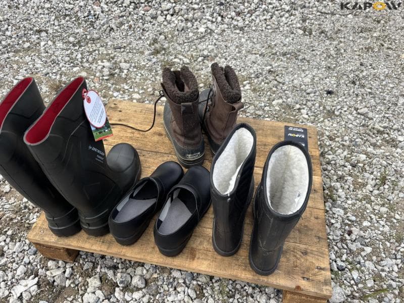 Footwear miscellaneous - image 3