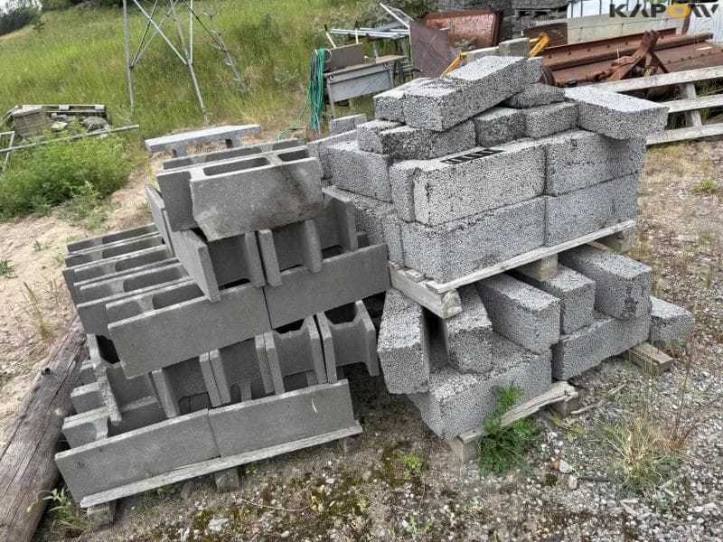 Foundation and LECA blocks - image 2