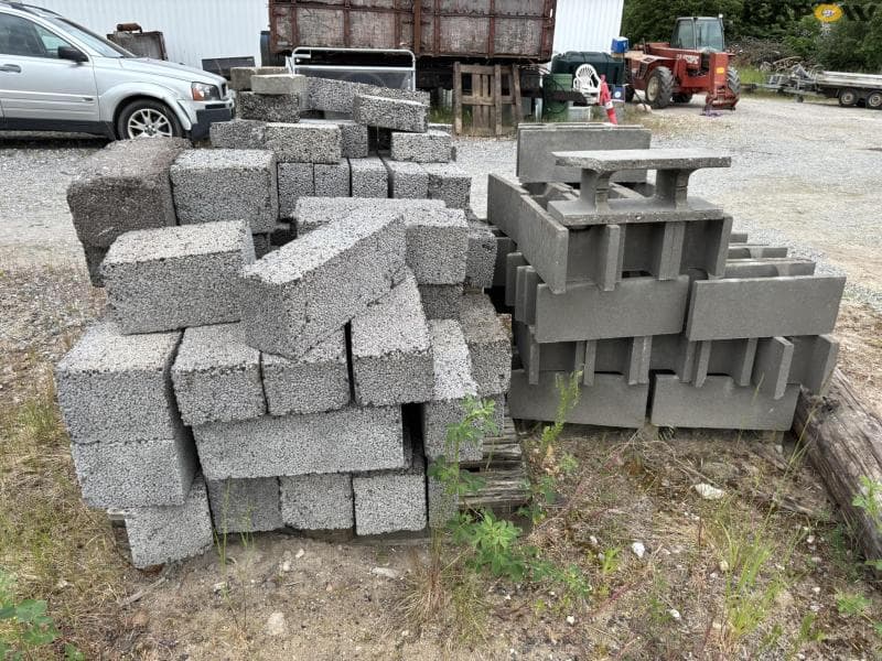 Foundation and LECA blocks - image 5