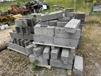 Foundation and LECA blocks