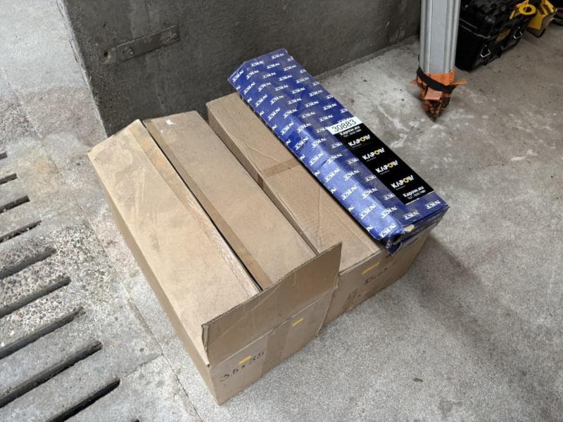 Gip screws - image 2