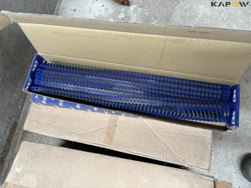 Gip screws - image 3